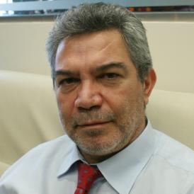 Вместо Биография - д-р Сотирис Габриел, специалист хирург